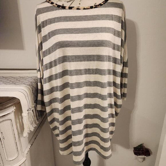 Lillypad blouse - Picture 1 of 3